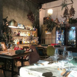 Shake Il Bistrot food