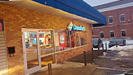 Domino's Pizza outside