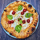 La Verace Pizzeria Napoletana Street Food food