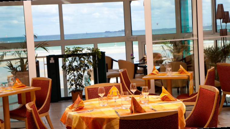 restaurant image