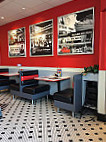 Steak N Shake inside