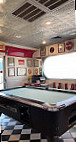 Dj S 50 S 60 S Diner inside