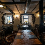 Llanfabon Inn Dentro
