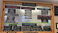 Tom's Main Street Ice Cream inside