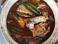 Asam Pedas Zulaika (jalan Tun Sri Lanang) food