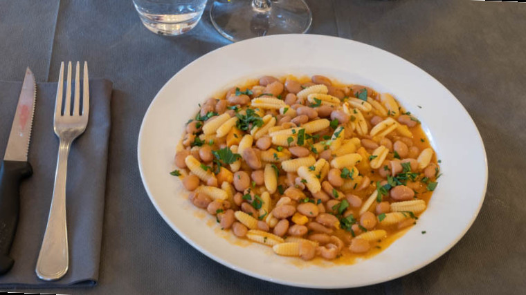 Otto E Tre Quarti Food
