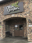 Olive Garden Italian outside