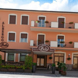 7 Bello Materdomini Exterior