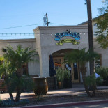 Swami's Cafe Dentro