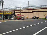 Randy The Hot Dog Guy outside