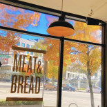 Meat & Bread Esterno