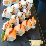 Kiiro Sushi food