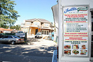 Judith's Foods outside