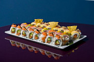 Alma Sushi'n'rolls food