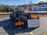 Danny's Depot Diner outside