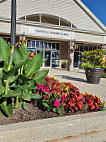 National Bakery Deli outside