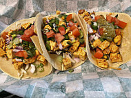 Greengos Caribbean Cantina food