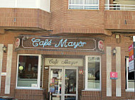 Cafe Mayor outside