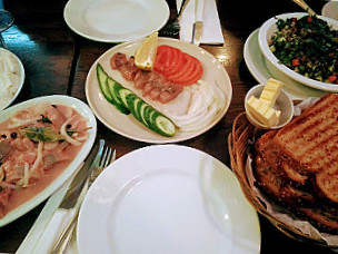 Hahalutzim Pub