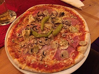 Sonnenhof Restaurante Holzofenpizza