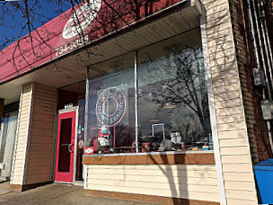 Becker's Donuts Bakery