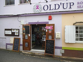 Old up Bar