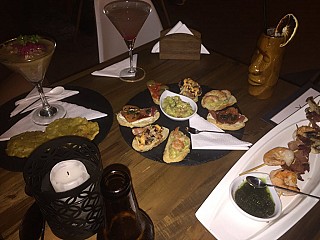 Lavivia tapas bar