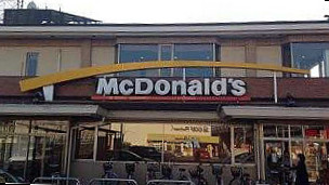 マクドナルド 16hào Mù Gèng Jīn Diàn