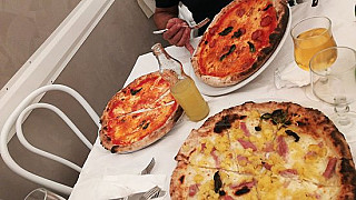 Mezzano Pizza