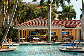 Pool Cafe & Cabanas - Mandarin Oriental Las Vegas