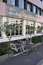 Die Wohngemeinschaft • Café • • Hostel • Theater • Meeting Space