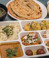 Haanji Amritsari Kulchas