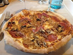 Pizzeria La Isola Inh. M. Karaj