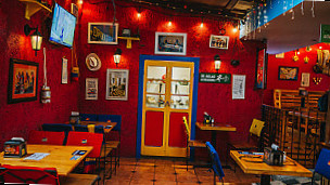 restaurant image