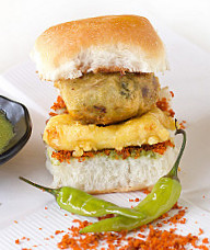 Patel Wadapav Centre