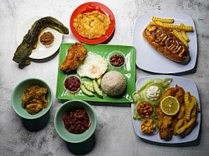 Nasi Lomak Legend