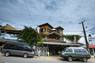 Sana's Beach Guest House