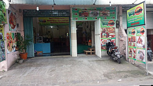 Warung Dapoer Emak