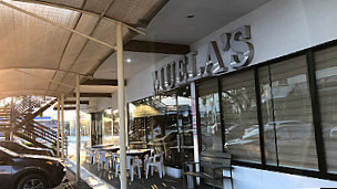 Muela's Steak &wine