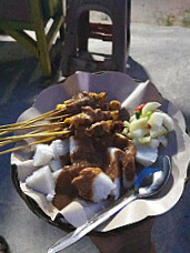 Sate Ayam Om Koko