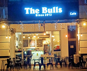 The Bulls Cafe