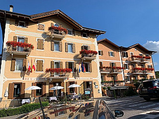 Stella Delle Alpi