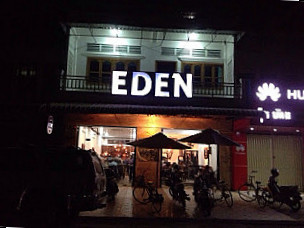 Cafe Eden