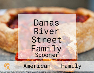 Danas River Street Family