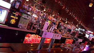 J J's Saloon