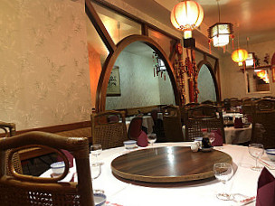 Ming Court Restaurant