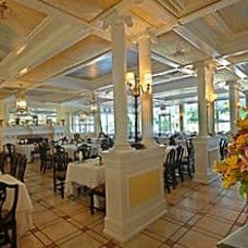 Palm Court at the Carltun