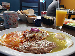 Los Chilaquiles