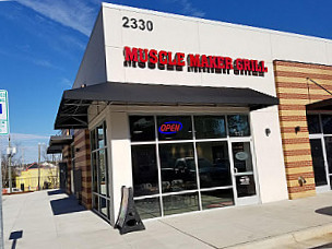 Muscle Maker Grill