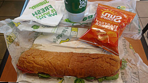 Subway (diamond Lk Blvd)